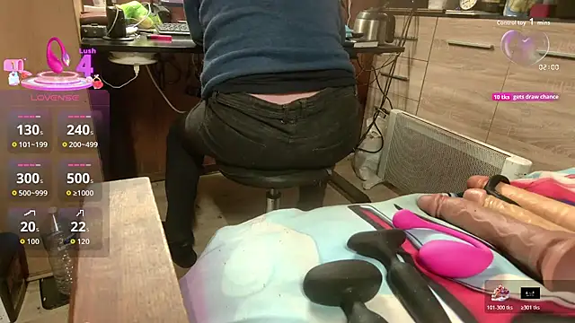 Snapshot of misteryman1956 chatting on 18, 11, 2025 misteryman1956 online show from 18, 11, 2025