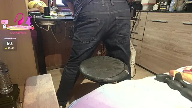 Snapshot of misteryman1956 chatting on 17, 4, 2026 misteryman1956 online show from 17, 4, 2026