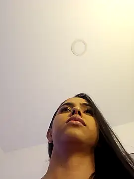 VictoriaEvaans  online show from 8, 11, 2025