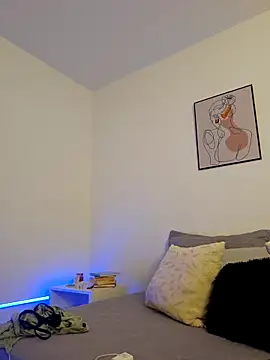 VictoriaEvaans  online show from 16, 10, 2025