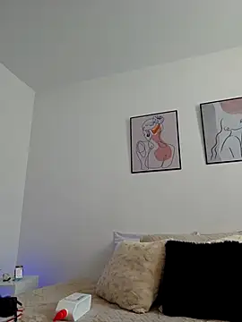 VictoriaEvaans  online show from 21, 9, 2025