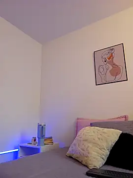 VictoriaEvaans  online show from 6, 10, 2025