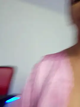 VictoriaEvaans  online show from 4, 11, 2025