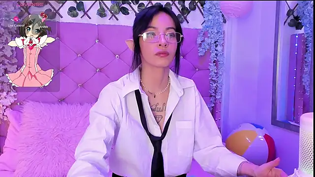 Snapshot of lauren_evans96 chatting on 27, 9, 2025 lauren evans96 online show from 27, 9, 2025