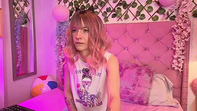 Snapshot of lauren_evans96 chatting on 3, 12, 2025 lauren evans96 online show from 3, 12, 2025