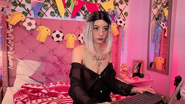 Snapshot of lauren_evans96 chatting on 3, 7, 2026 lauren evans96 online show from 3, 7, 2026