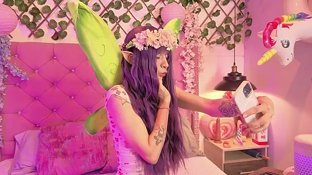 Snapshot of lauren_evans96 chatting on 4, 12, 2025 lauren evans96 online show from 4, 12, 2025