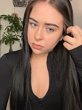  SweetCandyy online show from 17, 5, 2026