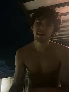 Snapshot of Luca_ferrer_ chatting on 19, 3, 2025 Luca ferrer online show from 19, 3, 2025