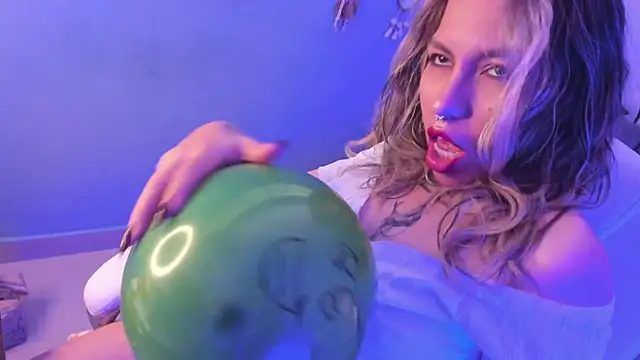 delilah fix online show from 22, 9, 2025