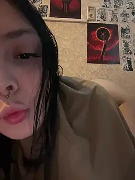 Snapshot of Pepe-pupu chatting on 23, 12, 2024 Pepe-pupu online show from 23, 12, 2024