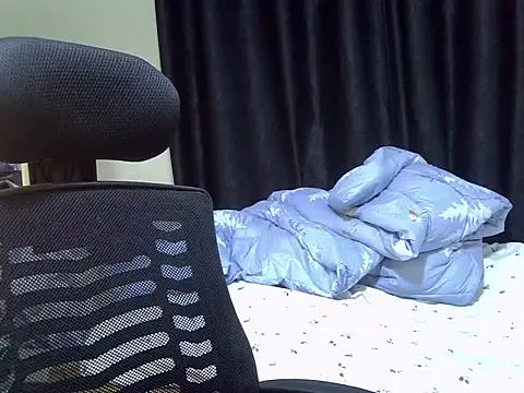 Horny-slut  online show from 30, 9, 2025