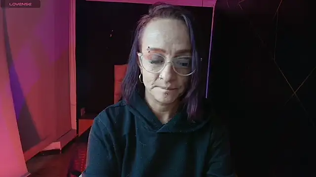 NatashaMason  online show from 5, 3, 2025