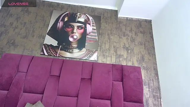 nicole  parker1 online show from 7, 10, 2025