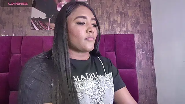 nicole  parker1 online show from 12, 9, 2025