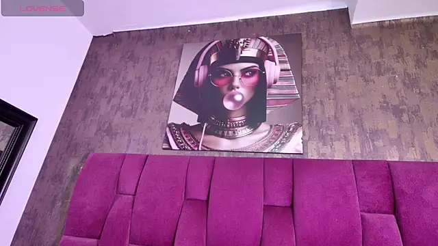 nicole  parker1 online show from 7, 11, 2025