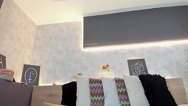 karina gomez 18 online show from 15, 3, 2026