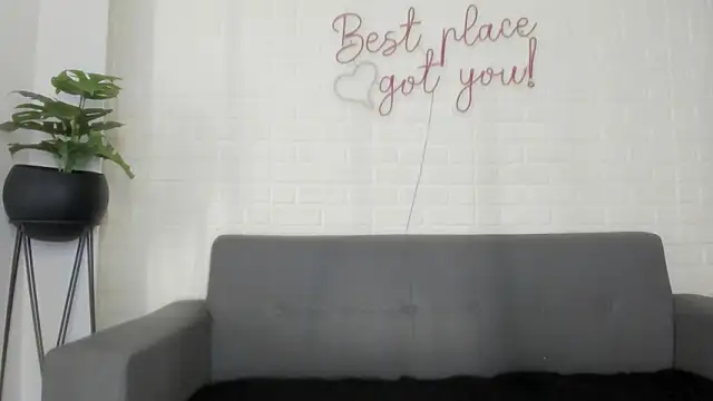 Snapshot of karina_gomez_18 chatting on 12, 2, 2026 karina gomez 18 online show from 12, 2, 2026