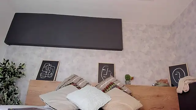 karina gomez 18 online show from 26, 3, 2026