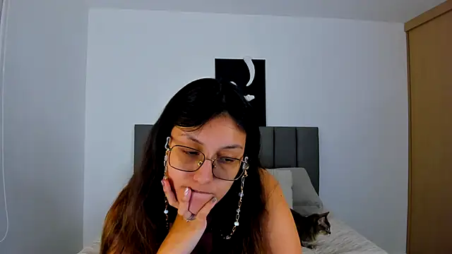 nataliepeterson online show from 18, 11, 2025