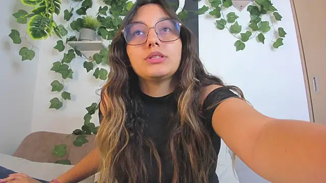 nataliepeterson online show from 13, 9, 2025