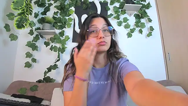 nataliepeterson online show from 13, 9, 2025