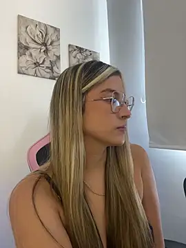 Issabela G1 online show from 16, 4, 2026