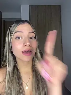 Issabela G1 online show from 19, 2, 2025