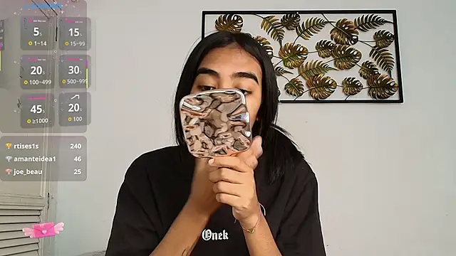 Snapshot of julieta_aguilar1 chatting on 25, 9, 2025 julieta aguilar1 online show from 25, 9, 2025