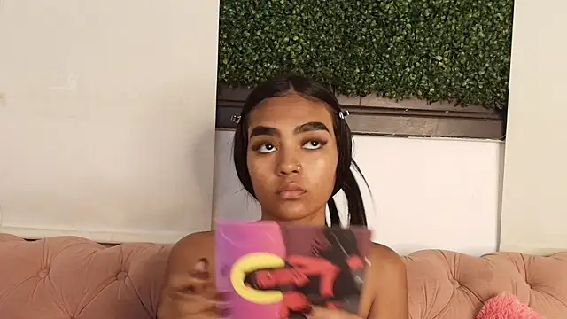 julieta aguilar1 online show from 18, 4, 2026