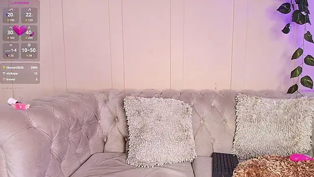 Snapshot of julieta_aguilar1 chatting on 14, 1, 2025 julieta aguilar1 online show from 14, 1, 2025