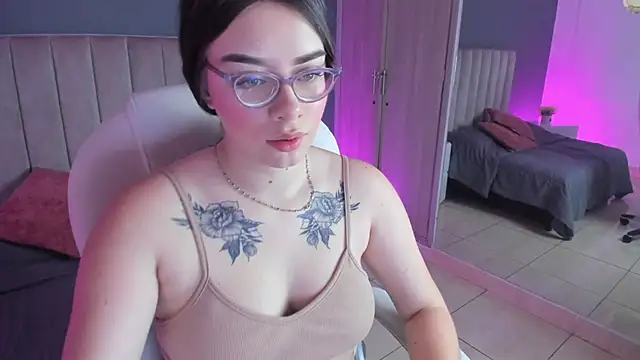 Charlotte Olsen  online show from 10, 2, 2025