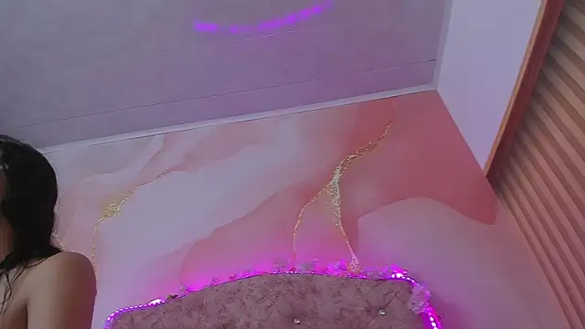 Bella  sweet online show from 1, 12, 2025