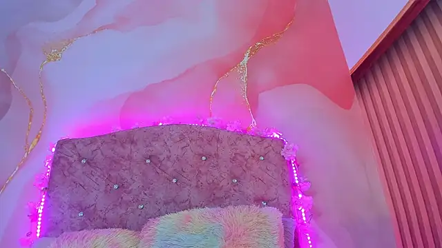 Bella  sweet online show from 1, 3, 2025