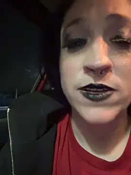 Snapshot of Luluof chatting on 18, 11, 2025 Luluof online show from 18, 11, 2025