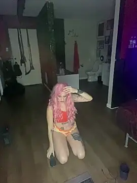 Snapshot of Luluof chatting on 1, 3, 2025 Luluof online show from 1, 3, 2025