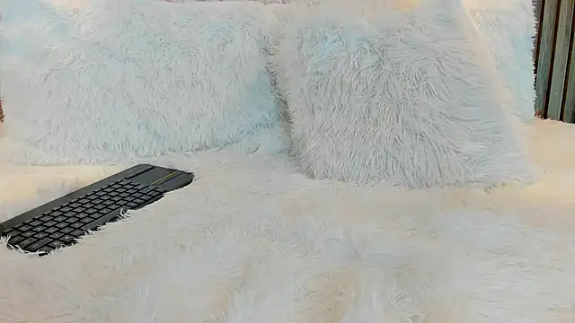 Nanda Vixen online show from 27, 2, 2025