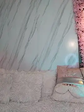 Nanda Vixen online show from 17, 12, 2025