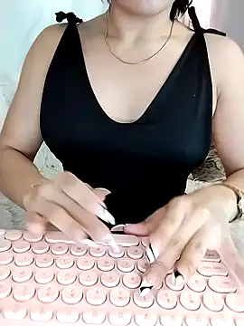 Nanda Vixen online show from 15, 9, 2025