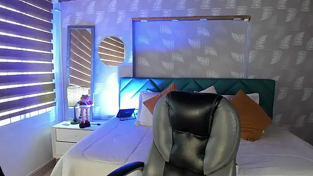 Nami sunny online show from 25, 11, 2025