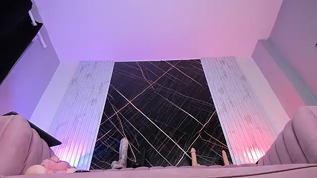 amber  blair online show from 27, 2, 2025