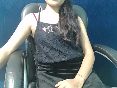 Yashi online show from 2, 10, 2025