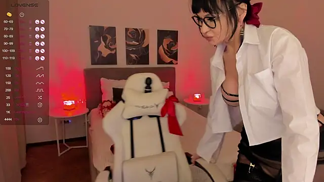 LikaKlint online show from 6, 11, 2025