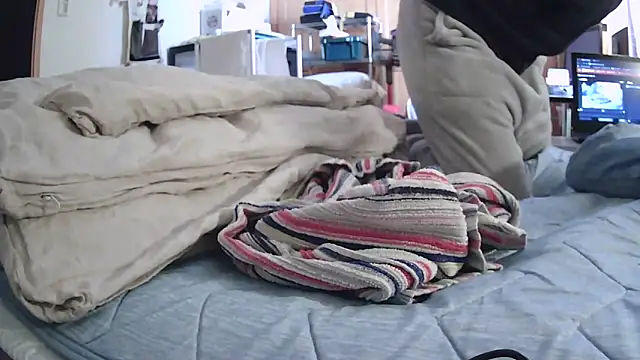 qoooqing67 online show from 8, 3, 2026