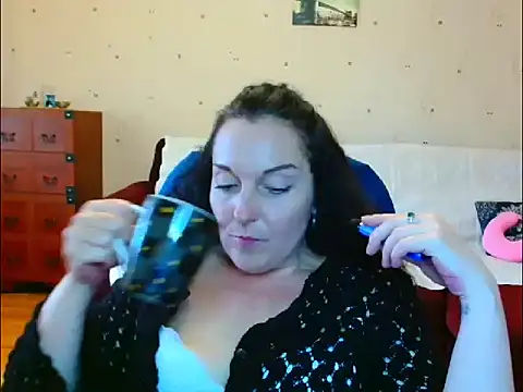 Alice3694 online show from 18, 5, 2026