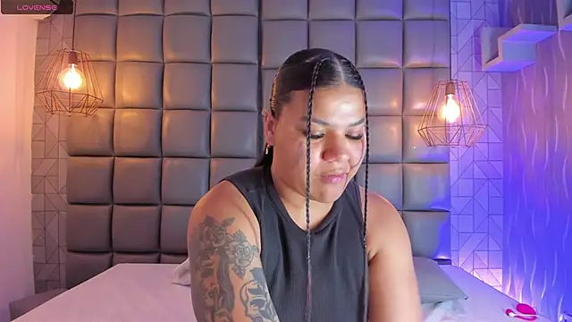 mile uribe online show from 11, 3, 2025