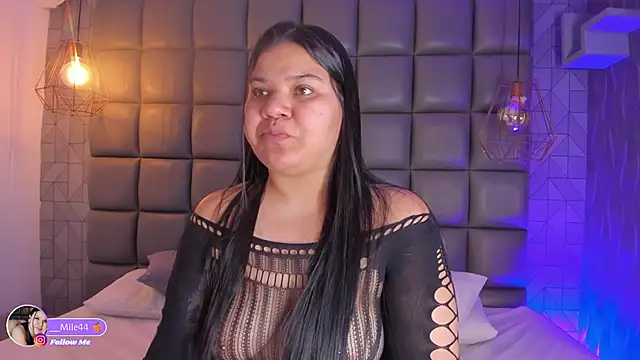 mile uribe online show from 26, 9, 2025