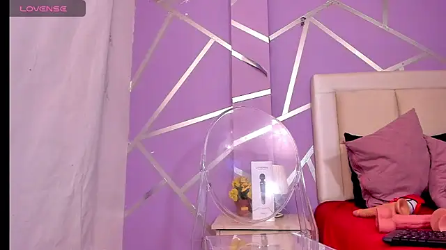 CATALEYA LYON online show from 7, 12, 2024