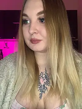 Greeenfriends6969 online show from 15, 1, 2025