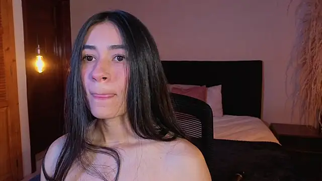 ChloeTurner  online show from 3, 3, 2026